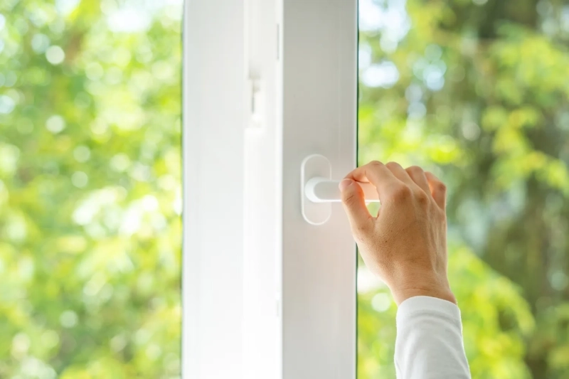 Czym obrobić okna z zewnątrz?